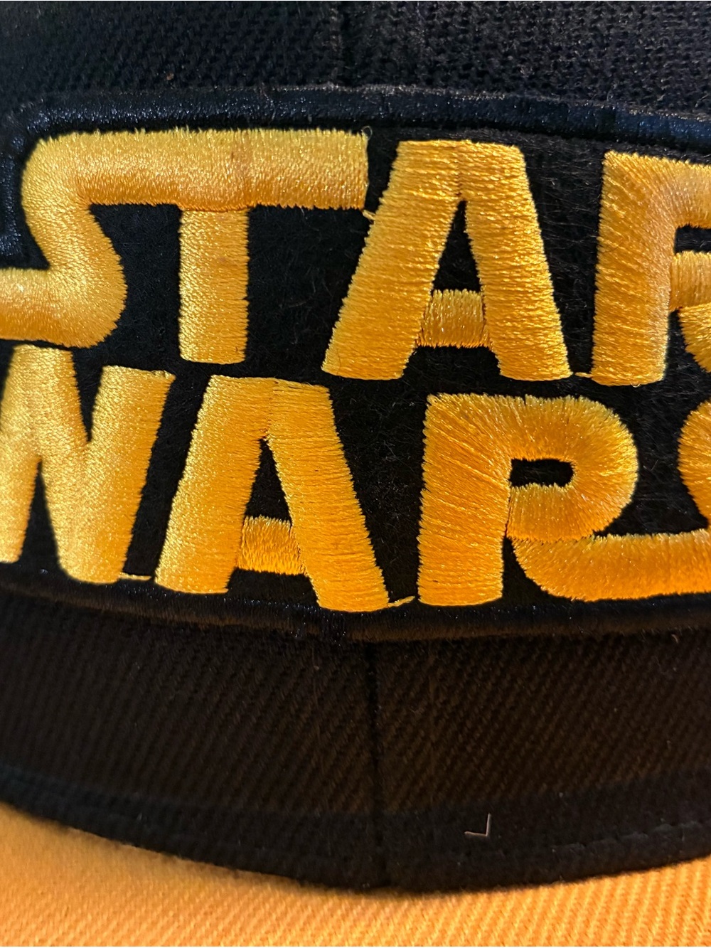 Star Wars Adult Size Baseball Cap Black and Yellow Adjustable Snapback Hat EUC